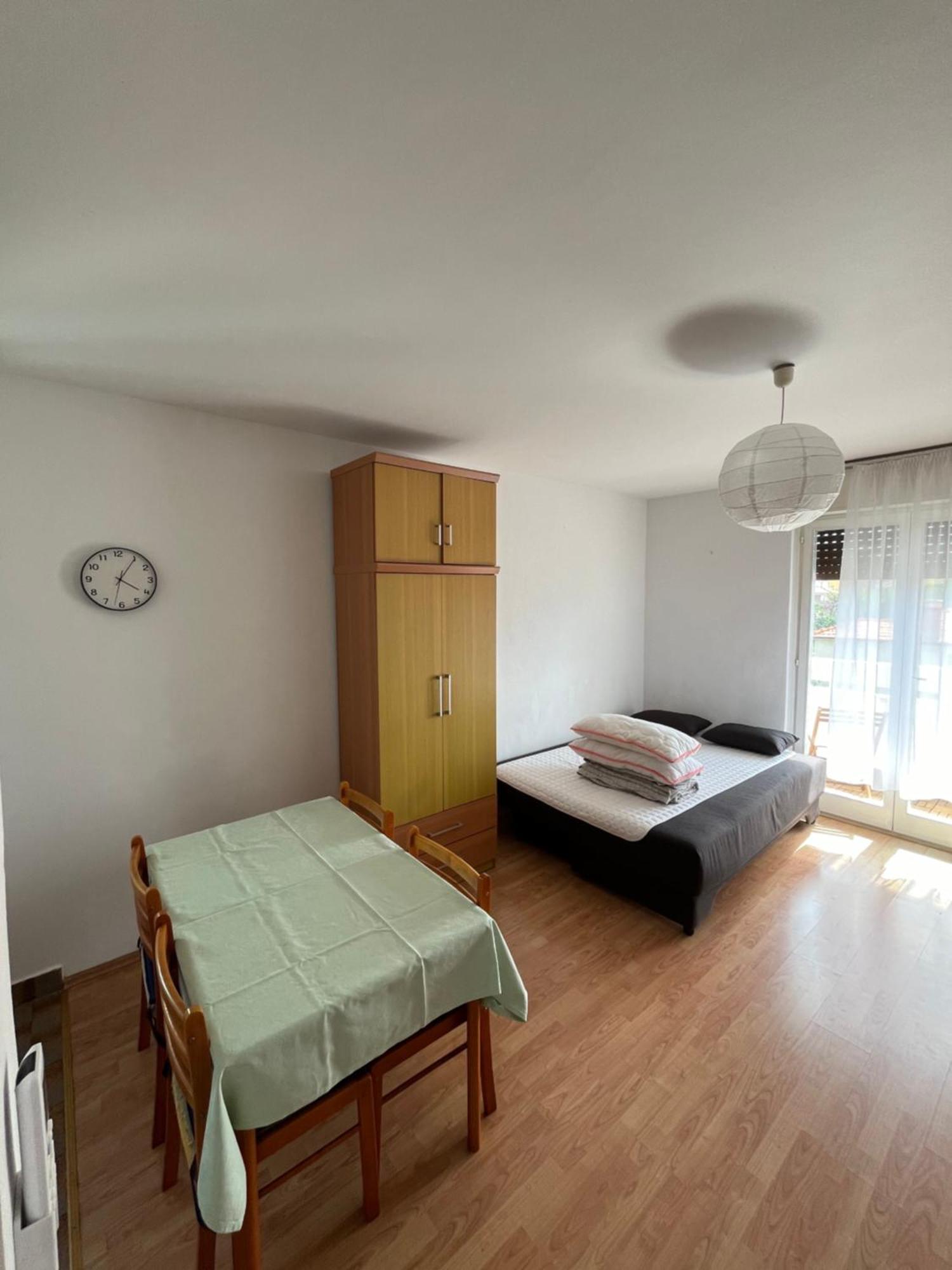 Apartman Niko プーラ エクステリア 写真